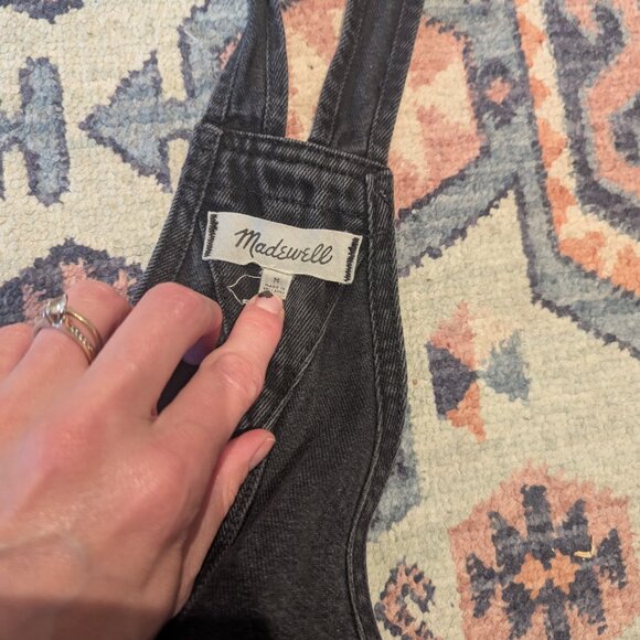 Madewell Adirondack Short Overalls in Washed Black Size Medium - Picture 5 of 7